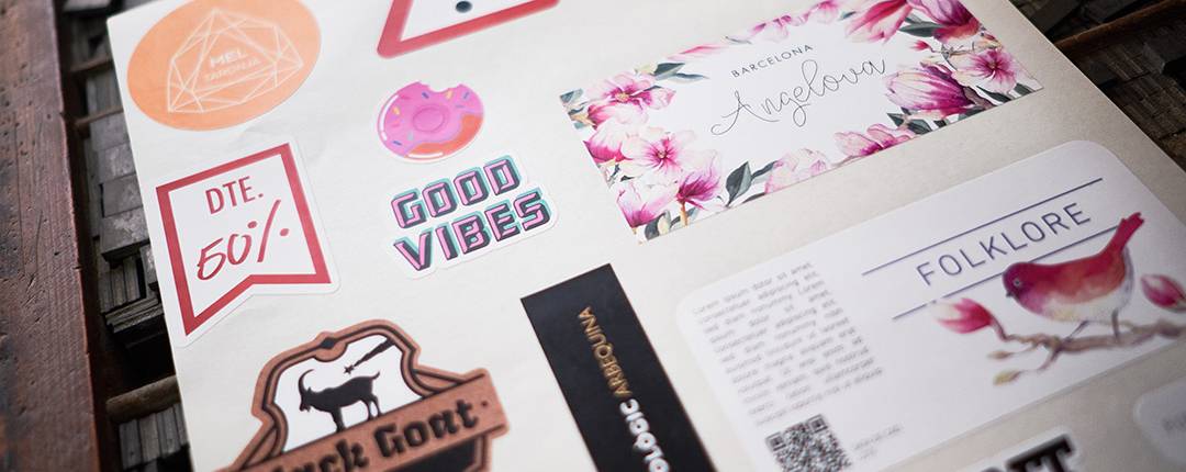 Adhesivos, pegatinas, stickers, lowcost, Adhesius, rodons, quadrats, forma variable, rectangulars, tormiq, imprenta
